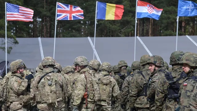 Media: Ukraine Situation Has Split NATO Into Three Camps