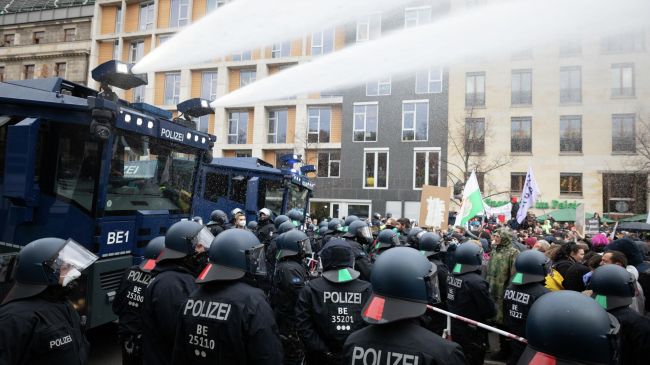 Protests Held in Germany Against Government’s Policy on Ukraine