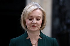 Britain Told of Hours to “Financial Armageddon” Because of Truss