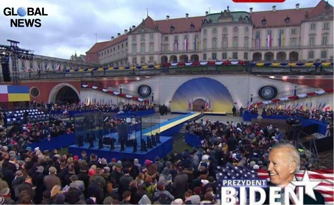 Biden Spoke in a Bulletproof Glass Cube in Warsaw