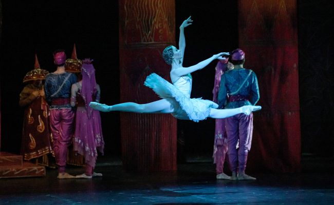 Bavarian Ballet Prima Donna Forced to Resign after Her Performance in Sevastopol